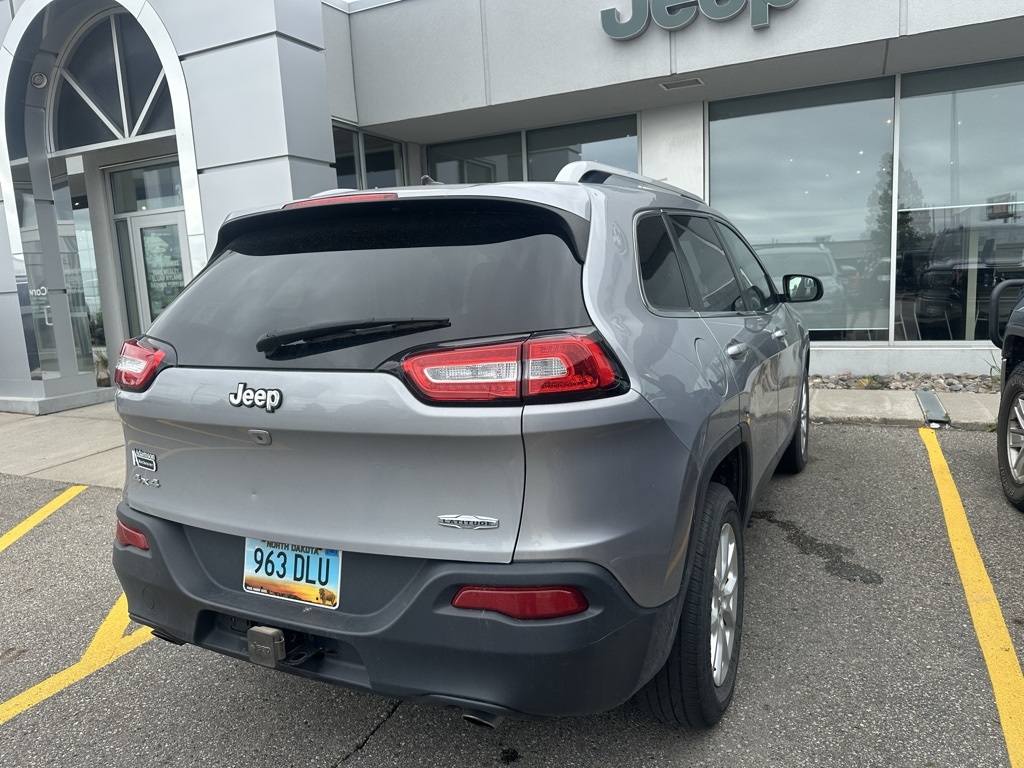 used 2014 Jeep Cherokee car, priced at $10,750