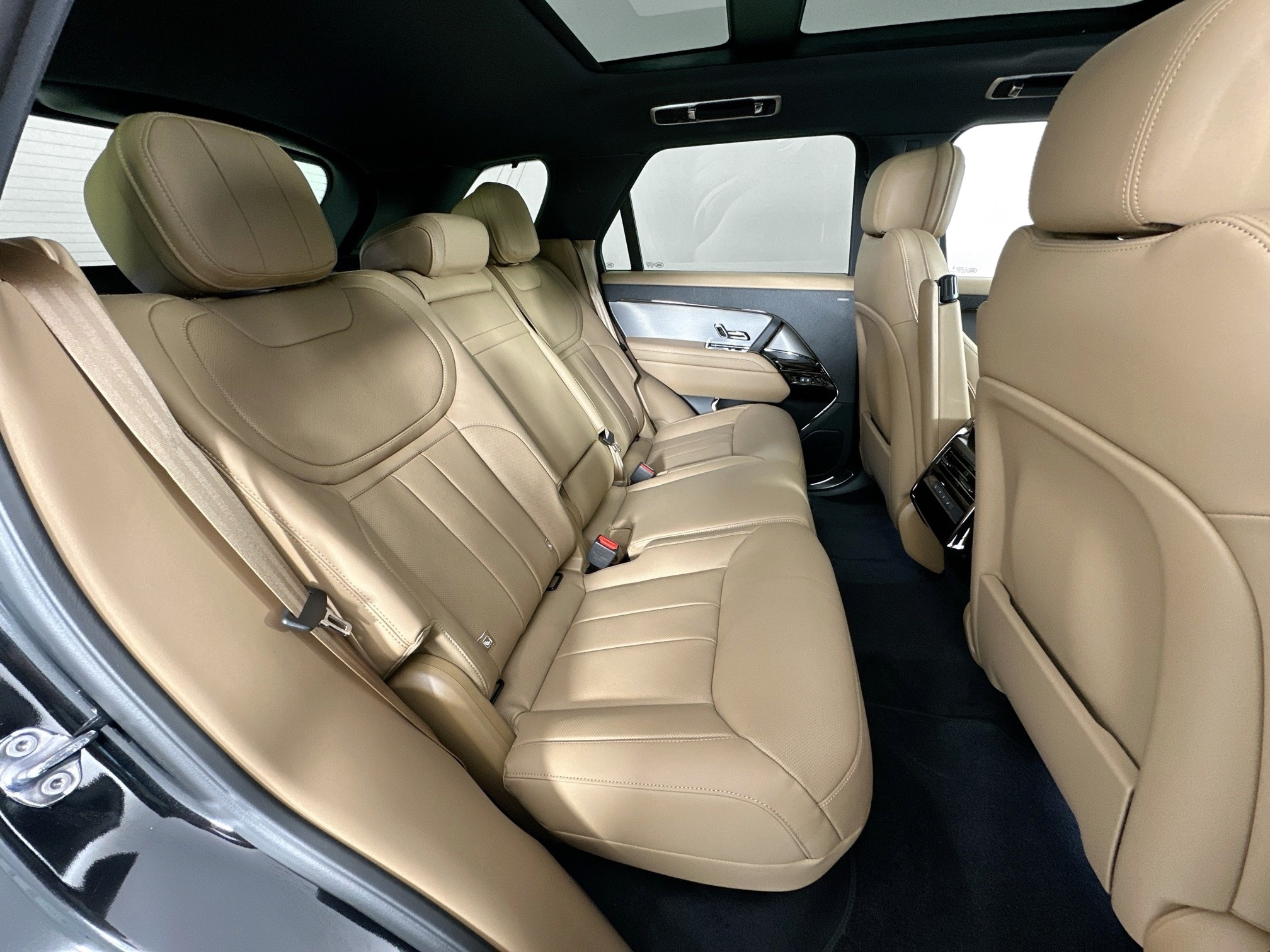 used 2025 Land Rover Range Rover Sport car, priced at $86,175