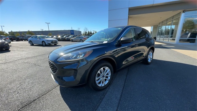 used 2022 Ford Escape car, priced at $20,999