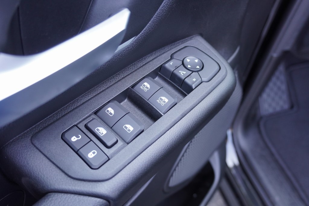new 2025 Ram 1500 car, priced at $46,671