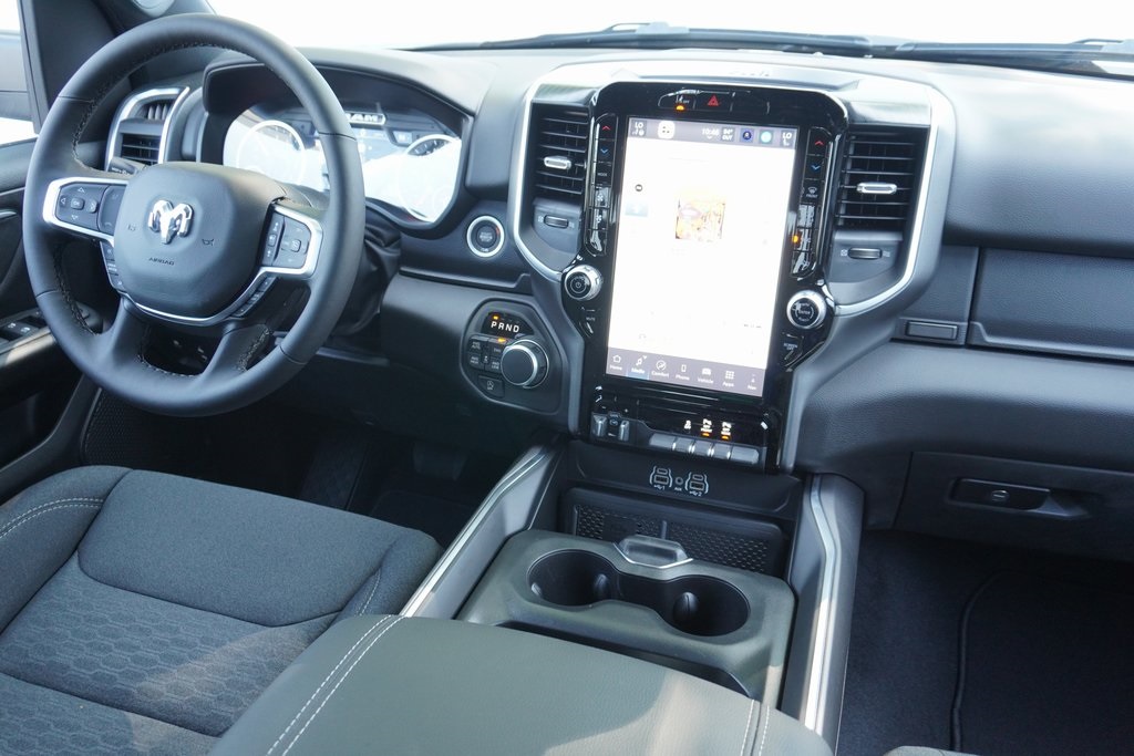 new 2025 Ram 1500 car, priced at $46,671