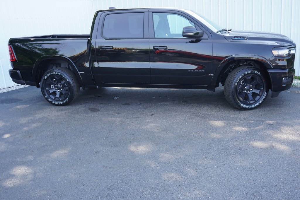 new 2025 Ram 1500 car, priced at $46,671