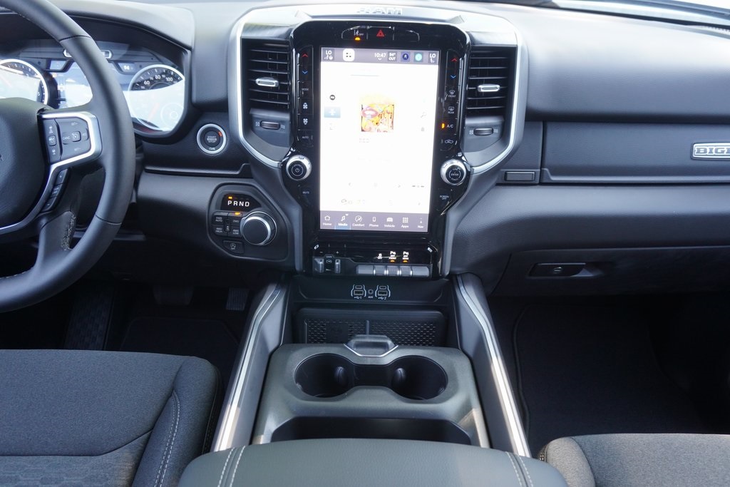 new 2025 Ram 1500 car, priced at $46,671