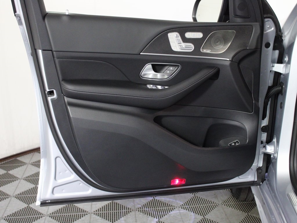 new 2026 Mercedes-Benz GLE car, priced at $80,785