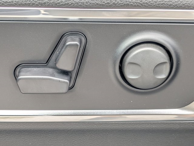 new 2025 Ram 1500 car, priced at $62,405