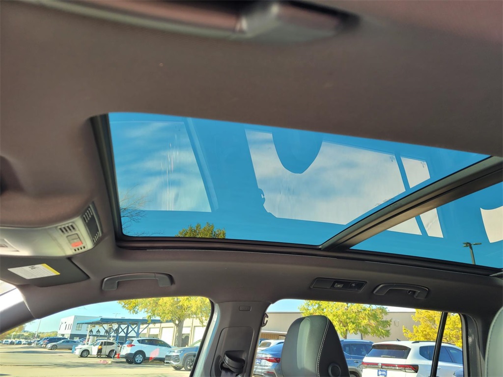 used 2024 Volkswagen Tiguan car, priced at $28,000