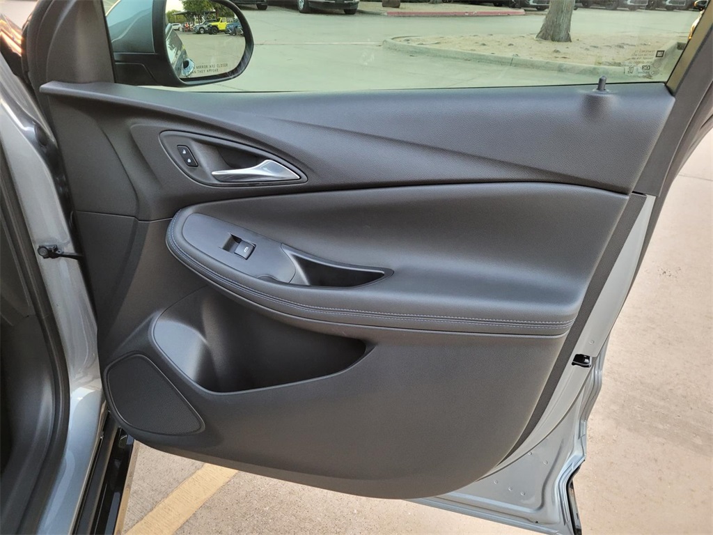 used 2025 Buick Encore GX car, priced at $24,278