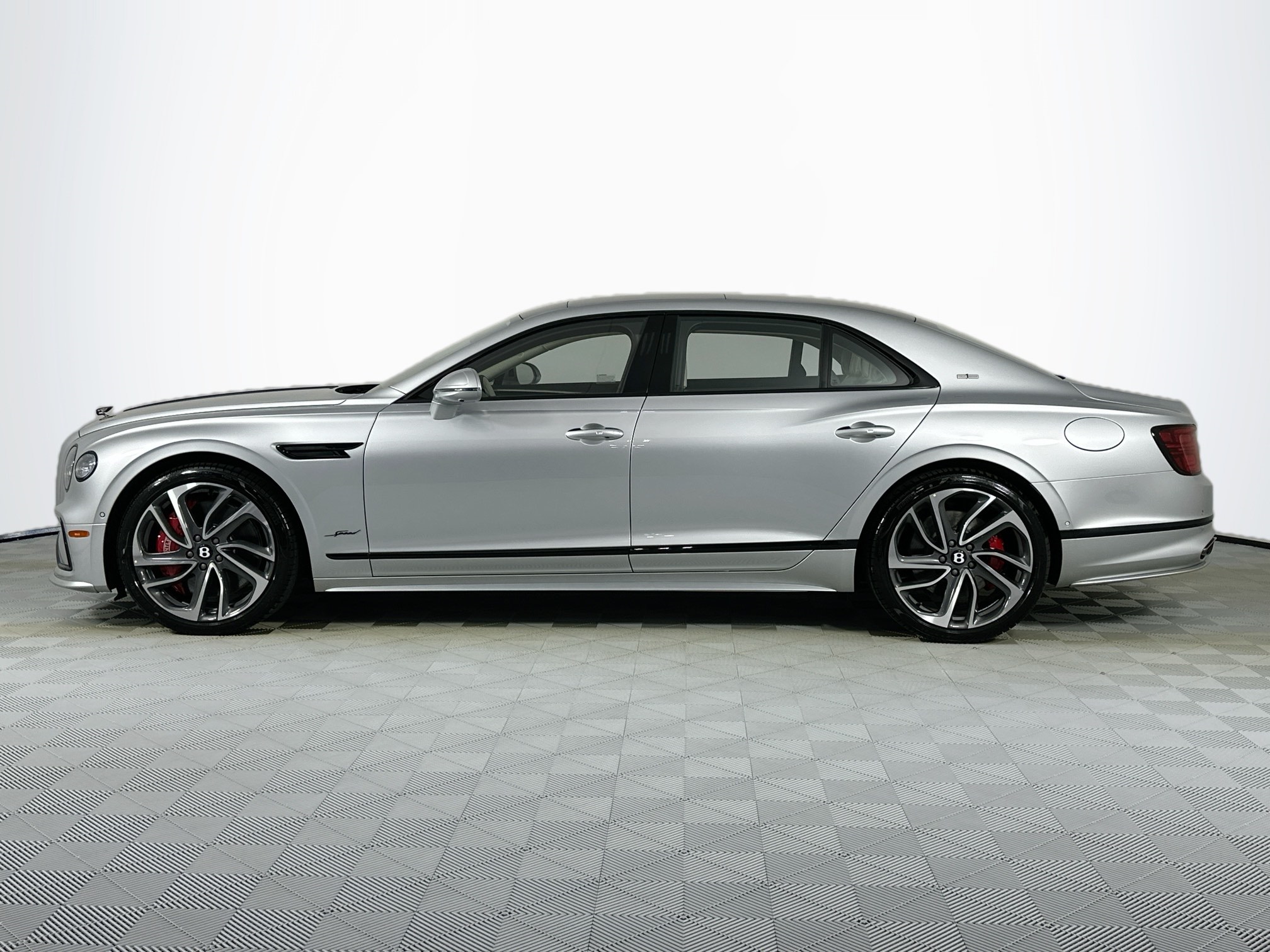 new 2025 Bentley Flying Spur car