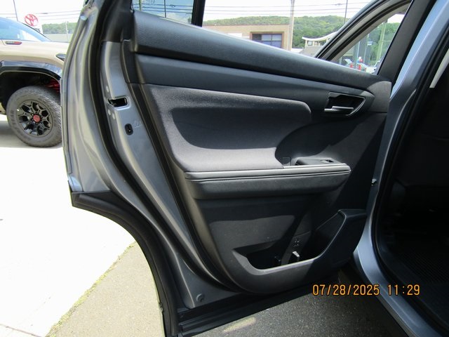 used 2022 Toyota Highlander car, priced at $33,999
