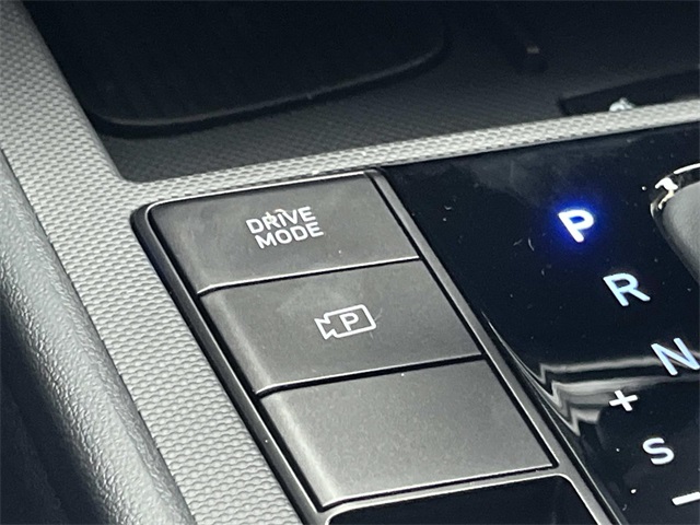 new 2026 Hyundai Elantra Hybrid car, priced at $27,950