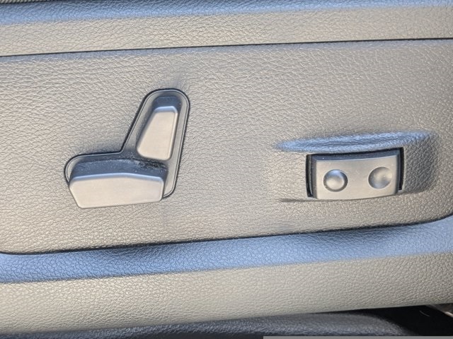 new 2025 Ram 2500 car, priced at $77,440