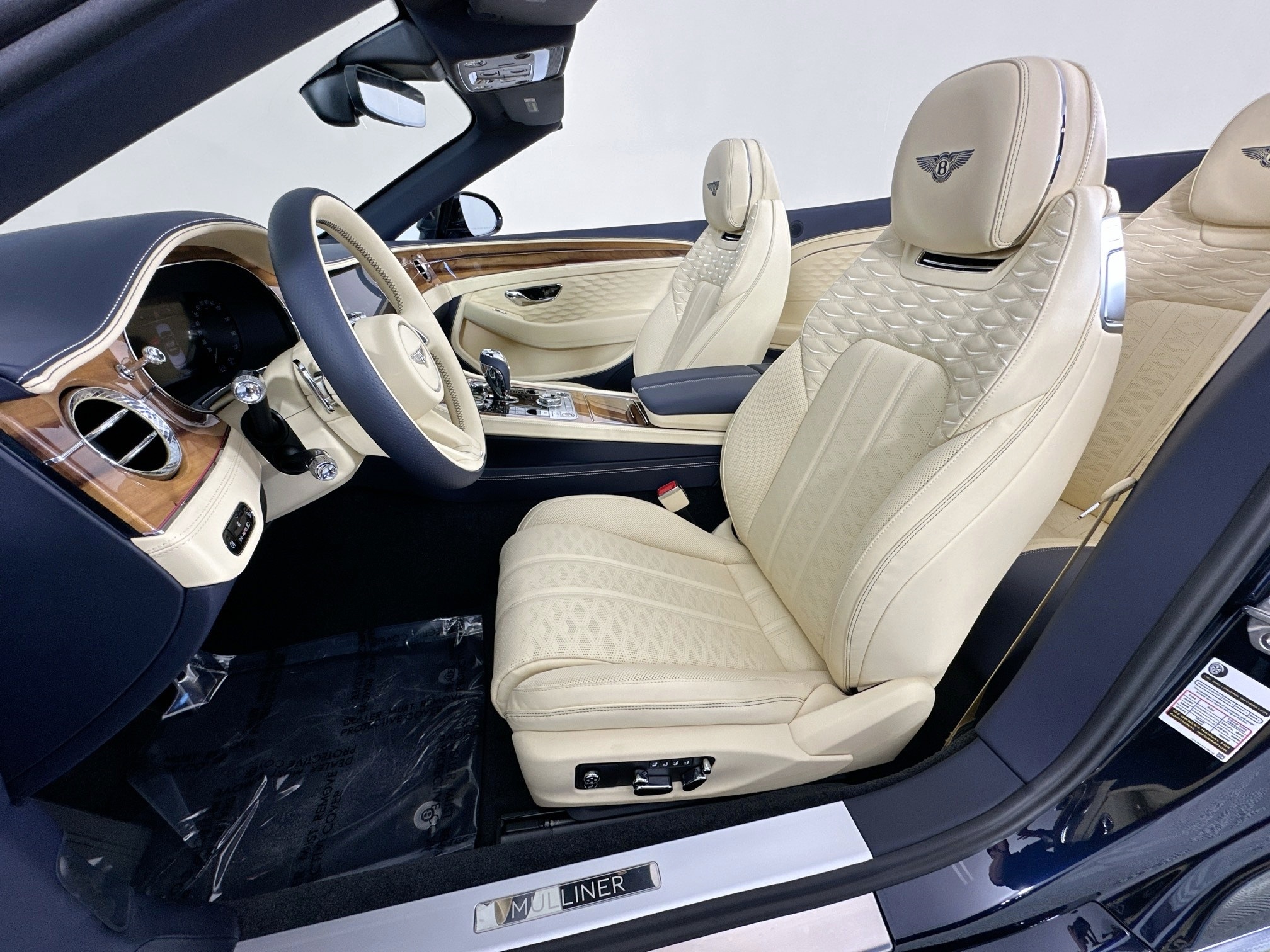 new 2025 Bentley Continental GTC car