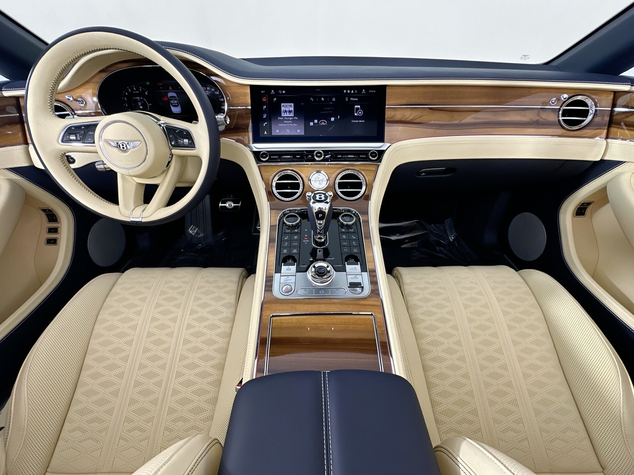 new 2025 Bentley Continental GTC car