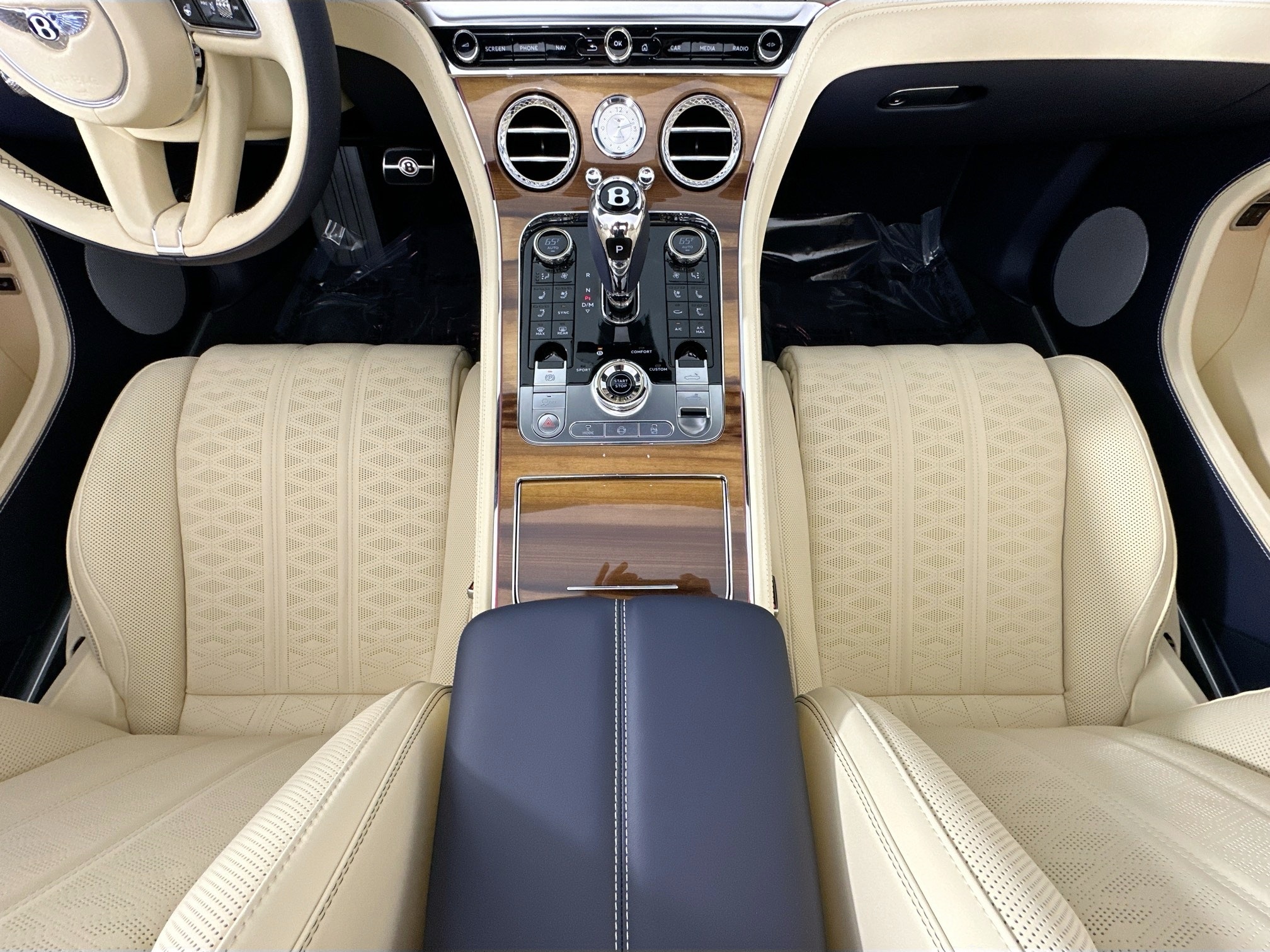 new 2025 Bentley Continental GTC car