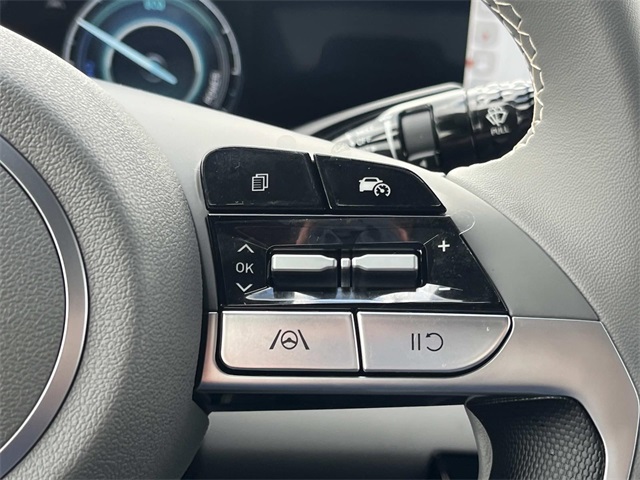 new 2026 Hyundai Elantra Hybrid car, priced at $28,590