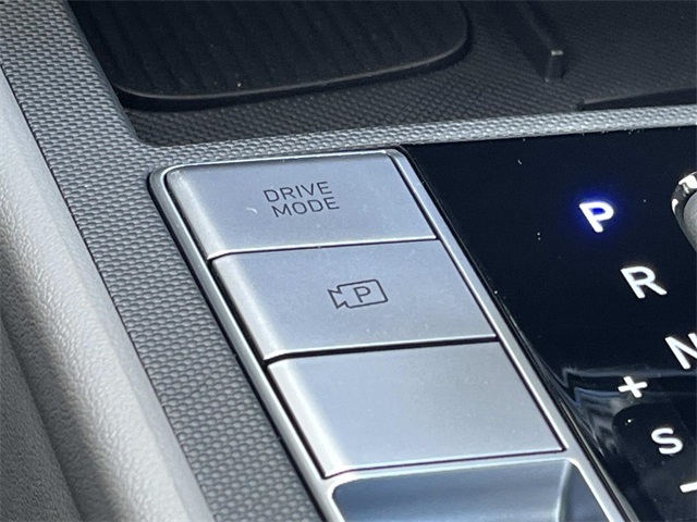 new 2026 Hyundai Elantra Hybrid car, priced at $28,590