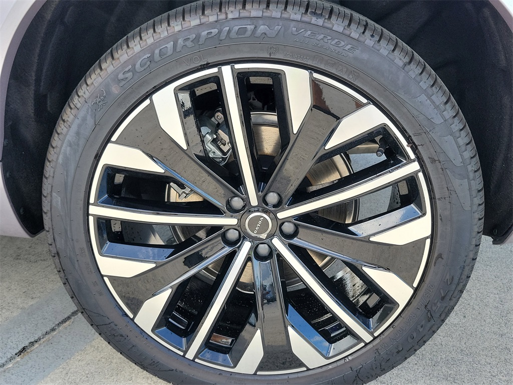 new 2026 Volvo XC90 car, priced at $69,375