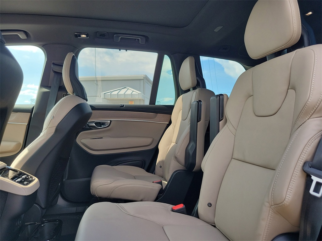 new 2026 Volvo XC90 car, priced at $69,375