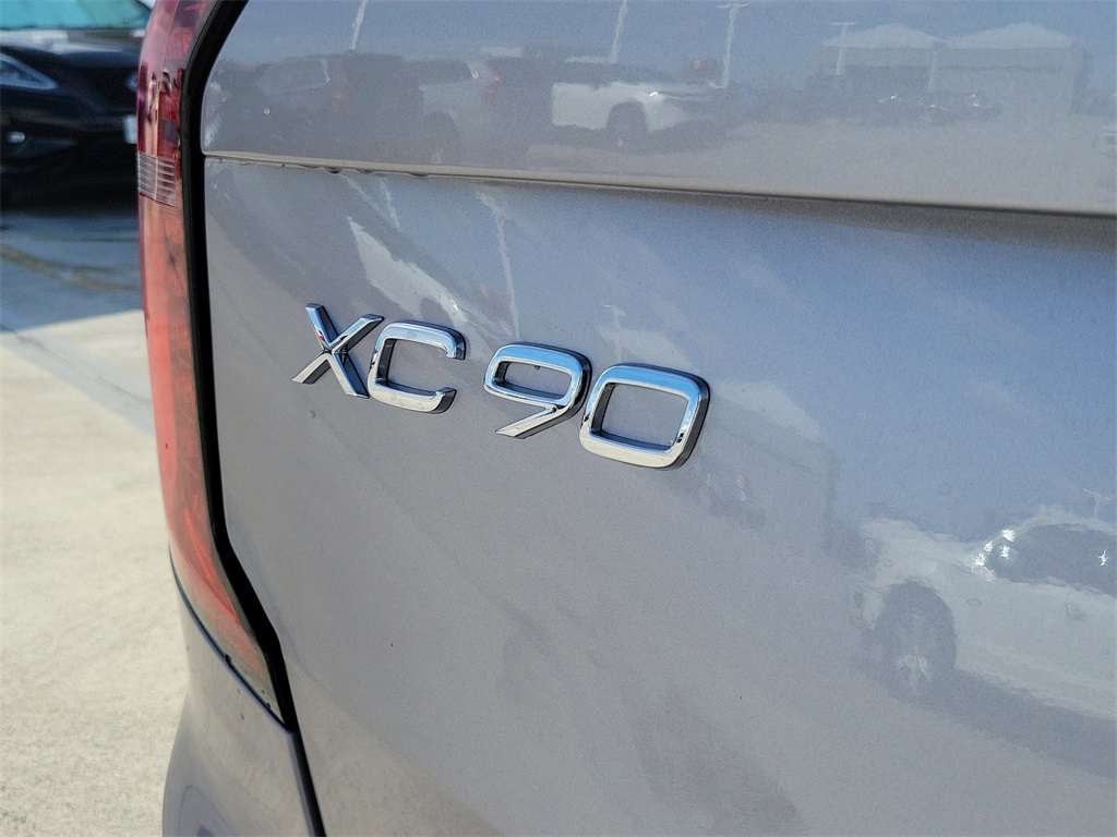 new 2026 Volvo XC90 car, priced at $69,375