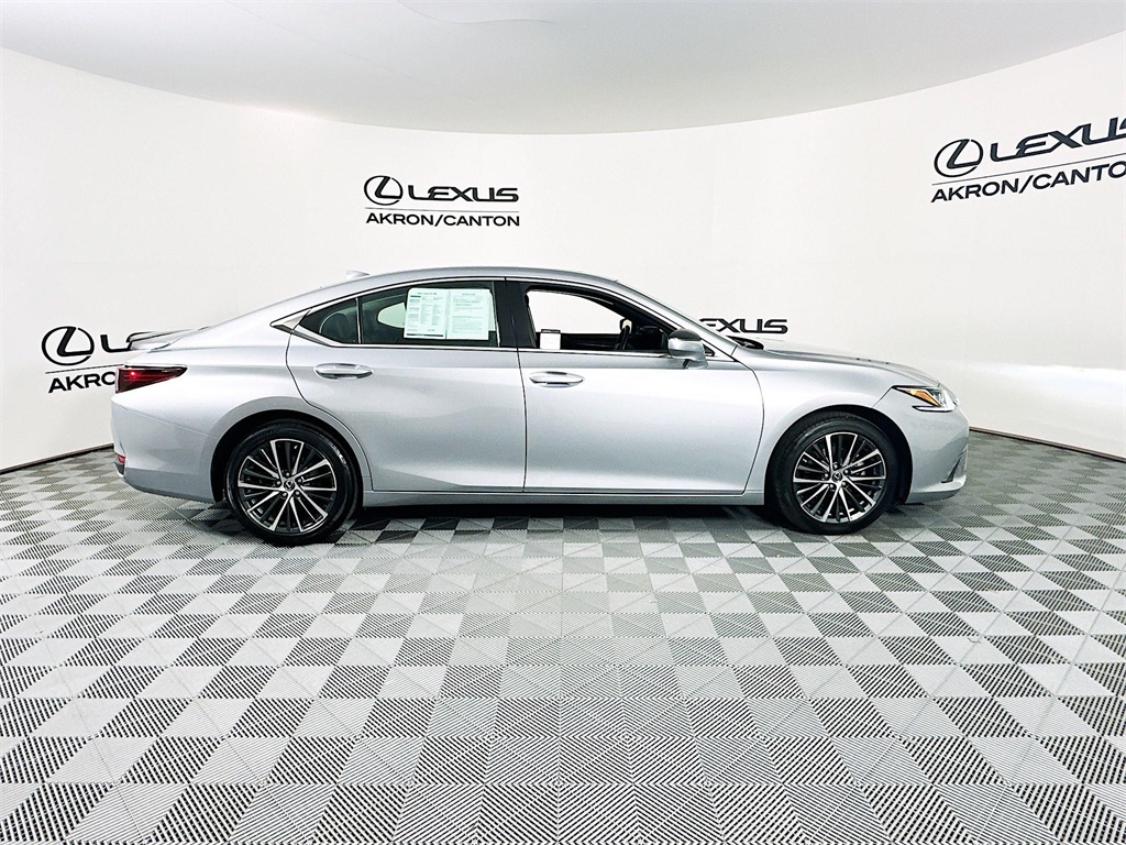 used 2022 Lexus ES car, priced at $32,490