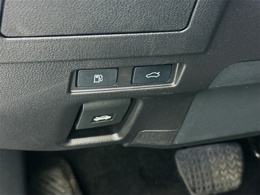 used 2022 Lexus ES car, priced at $32,490