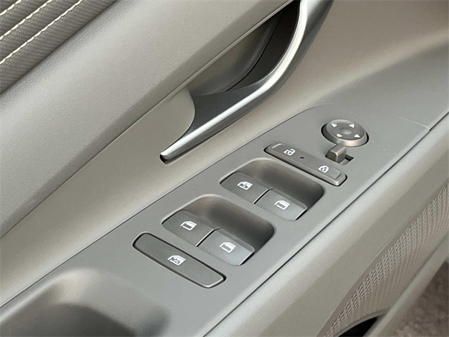 new 2026 Hyundai Elantra Hybrid car, priced at $28,560