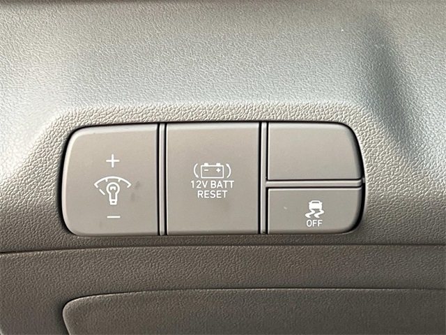 new 2026 Hyundai Elantra Hybrid car, priced at $28,560