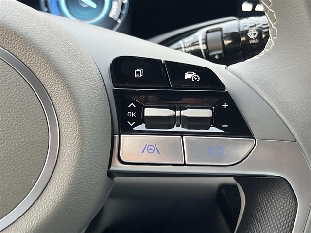 new 2026 Hyundai Elantra Hybrid car, priced at $28,560