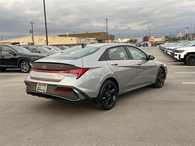 new 2026 Hyundai Elantra Hybrid car, priced at $28,560