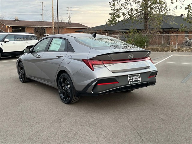 new 2026 Hyundai Elantra Hybrid car, priced at $28,560