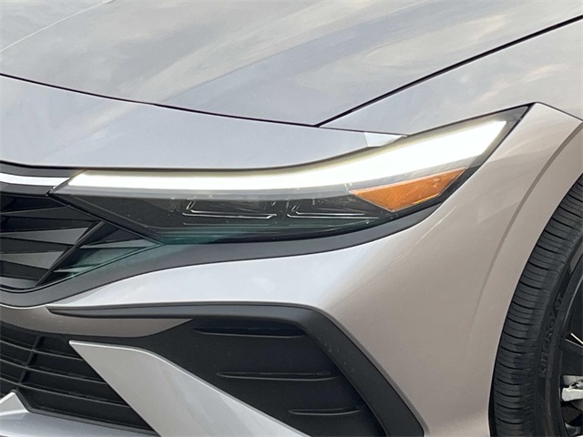 new 2026 Hyundai Elantra Hybrid car, priced at $28,560