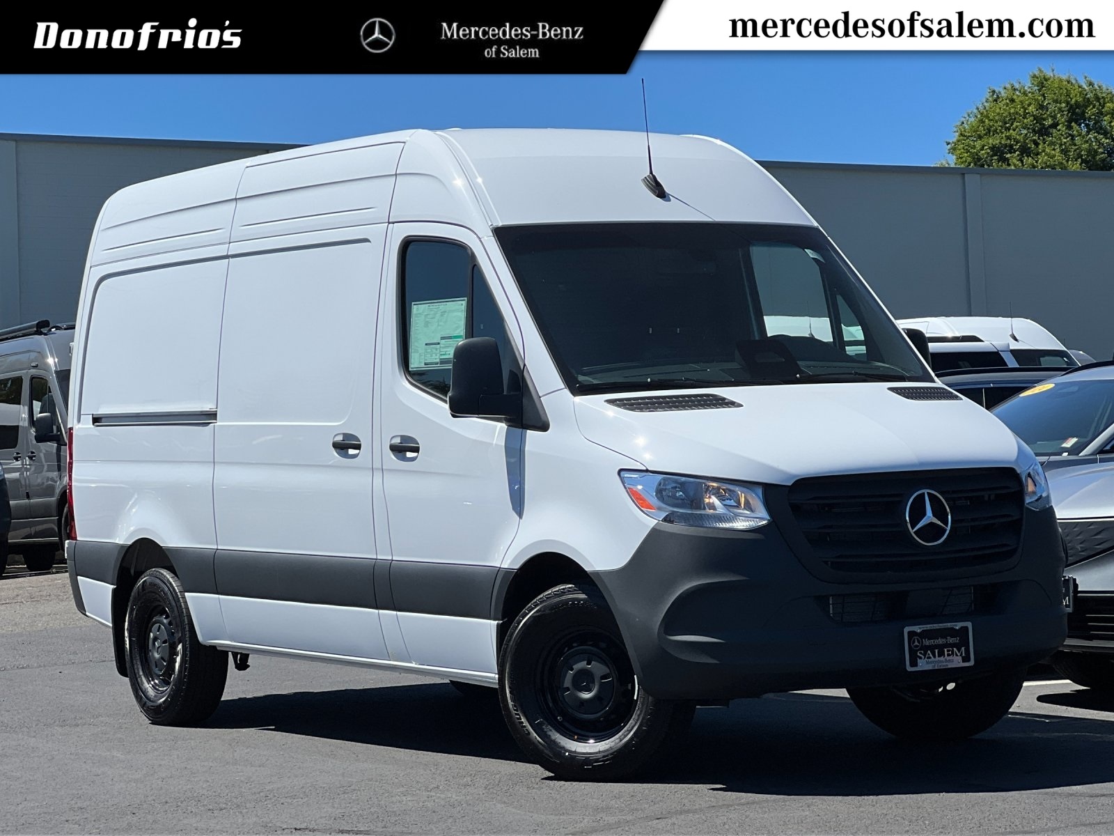 new 2025 Mercedes-Benz Sprinter 2500 car