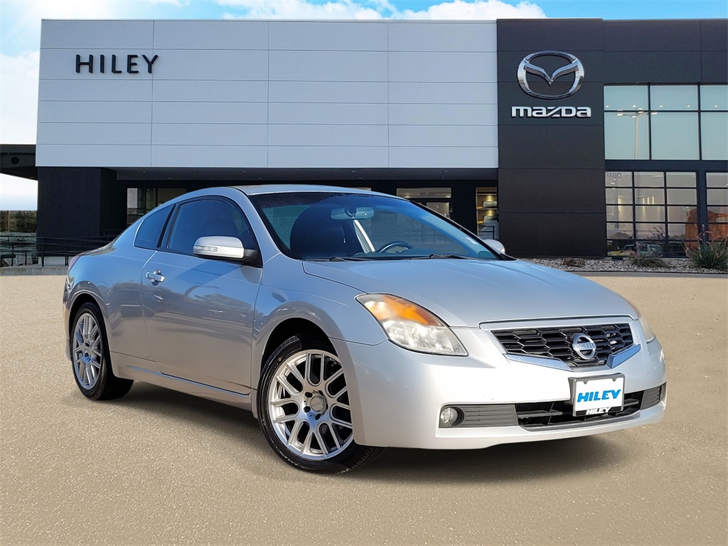 used 2009 Nissan Altima car, priced at $4,995
