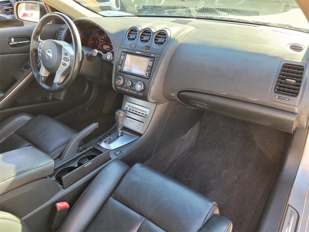 used 2009 Nissan Altima car, priced at $4,995