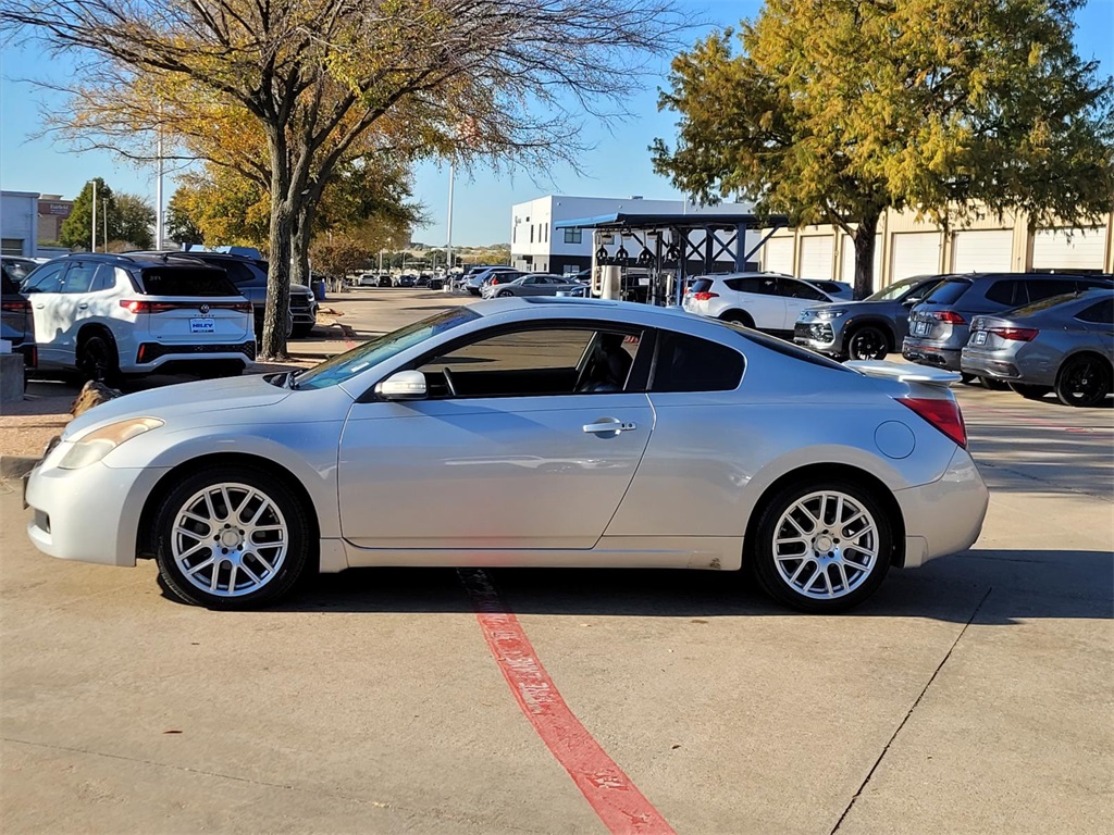 used 2009 Nissan Altima car, priced at $4,995