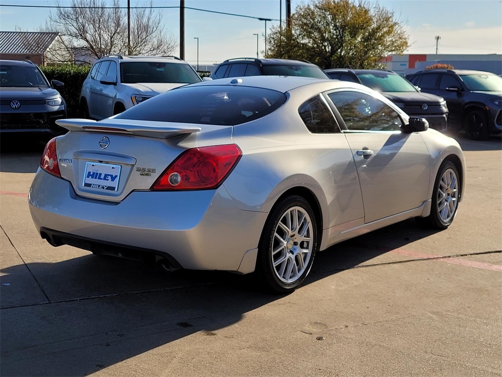 used 2009 Nissan Altima car, priced at $4,995