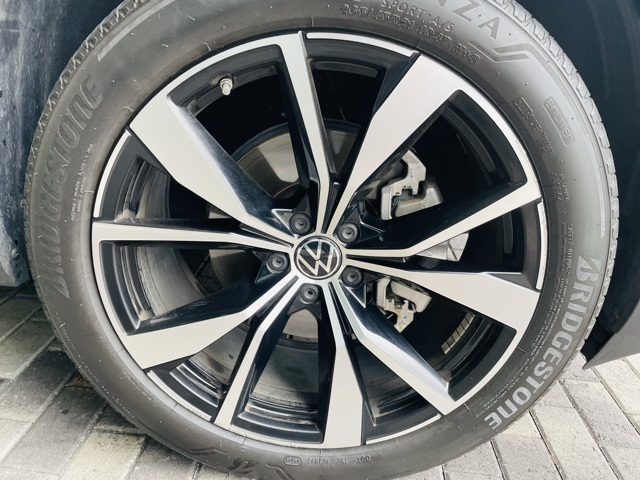 used 2024 Volkswagen Atlas Cross Sport car, priced at $39,900