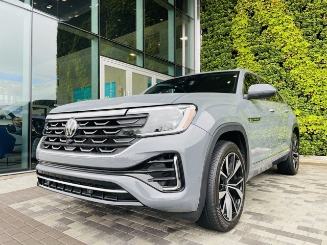 used 2024 Volkswagen Atlas Cross Sport car, priced at $39,900