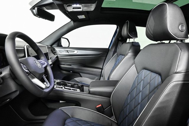 new 2025 Volkswagen Atlas Cross Sport car, priced at $54,182