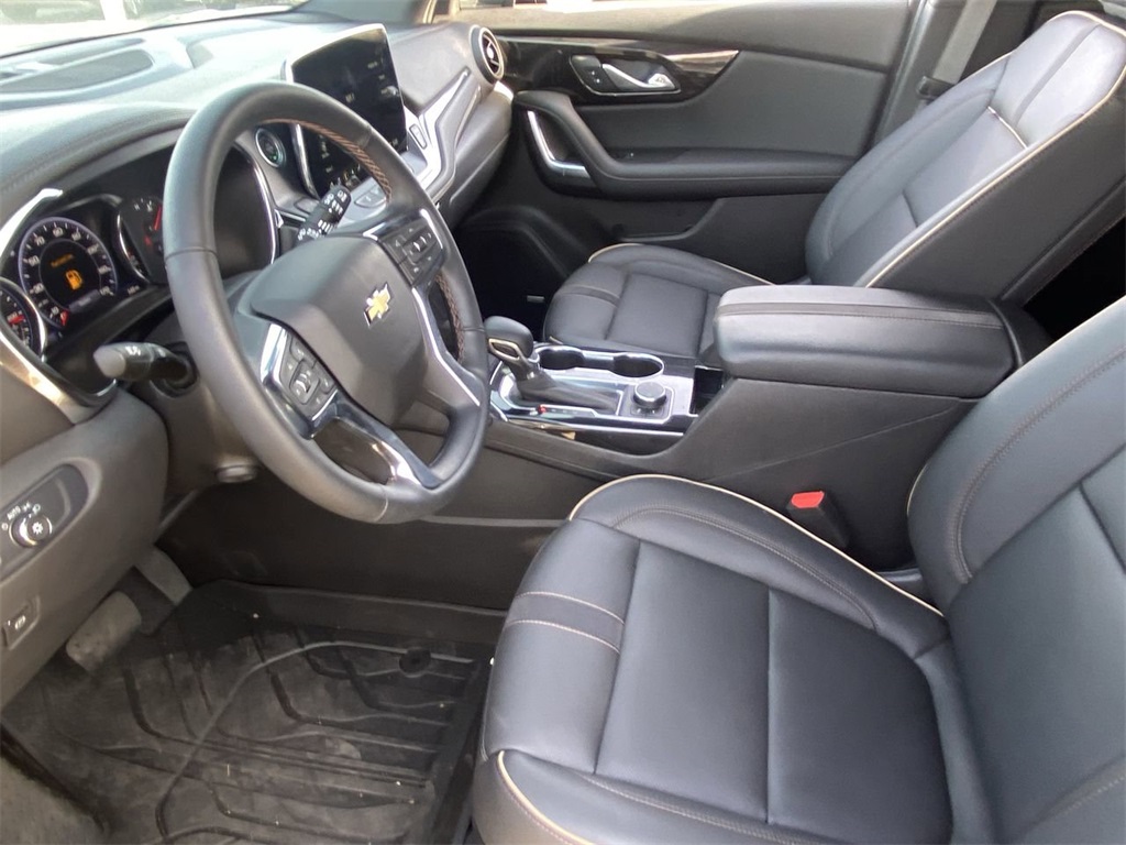 used 2025 Chevrolet Blazer car