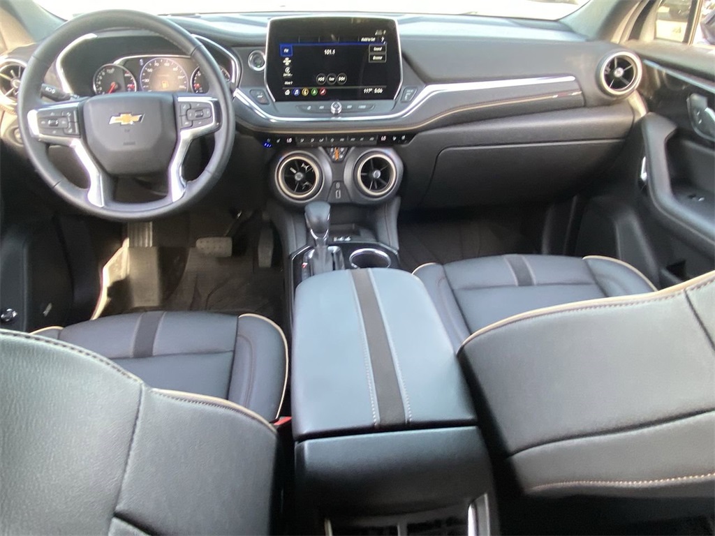 used 2025 Chevrolet Blazer car