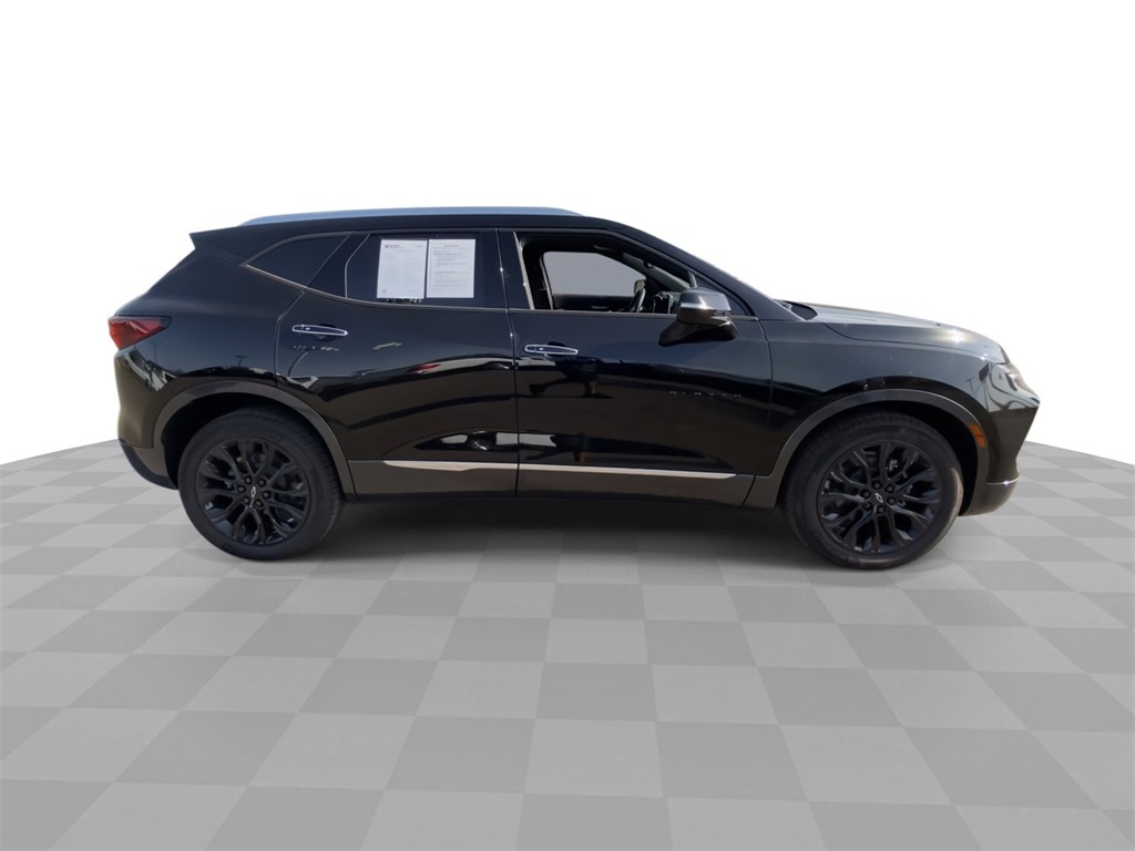 used 2025 Chevrolet Blazer car