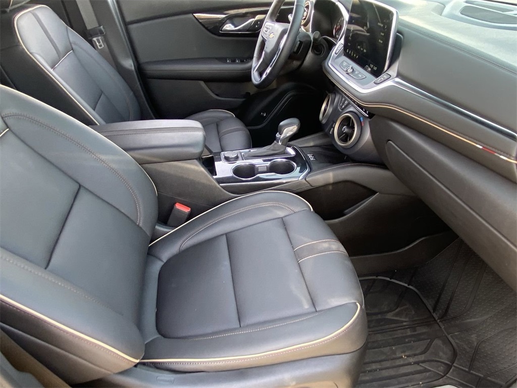 used 2025 Chevrolet Blazer car