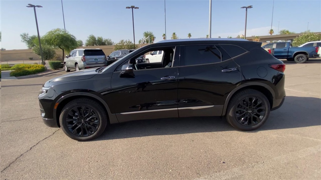 used 2025 Chevrolet Blazer car