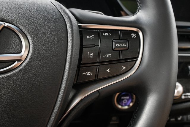 used 2022 Lexus ES car, priced at $37,839