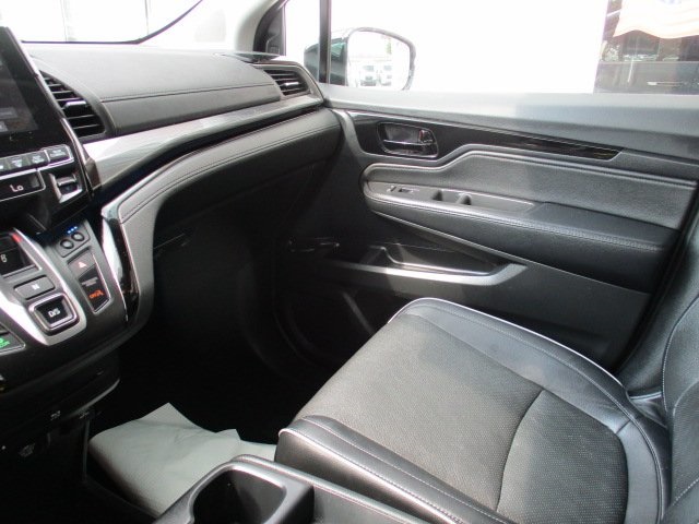 used 2023 Honda Odyssey car, priced at $38,998