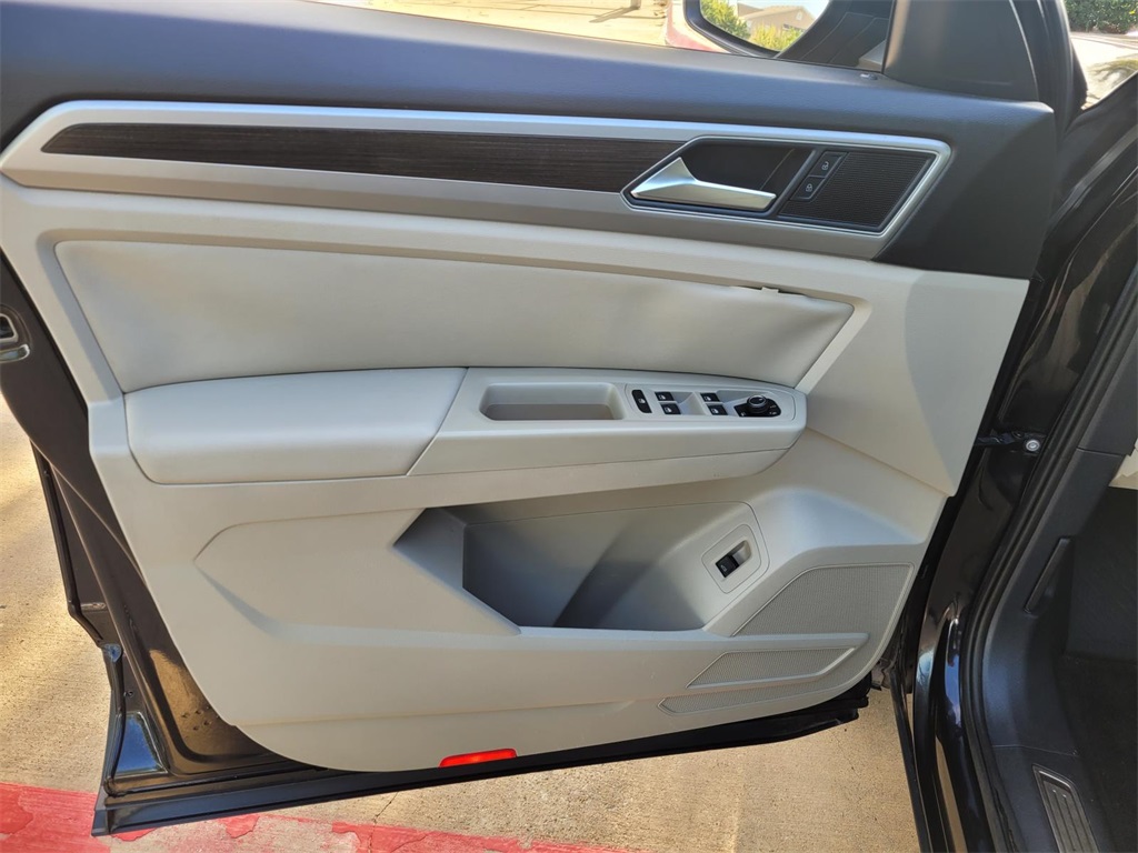 used 2019 Volkswagen Atlas car, priced at $17,990