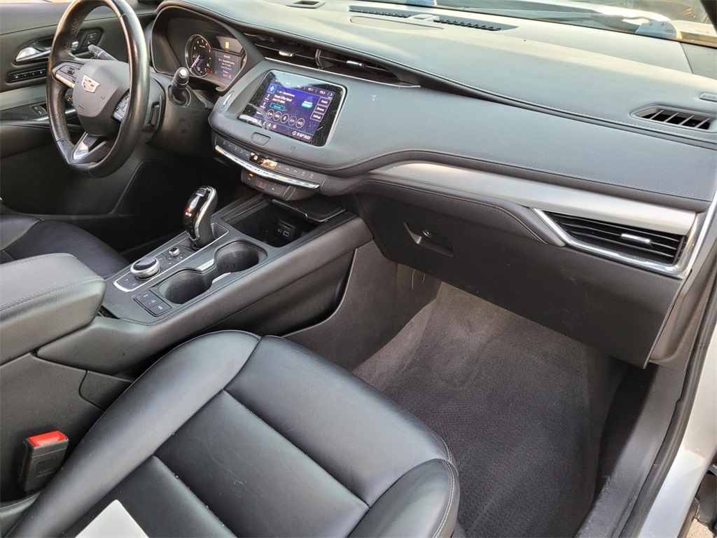 used 2020 Cadillac XT4 car, priced at $20,295