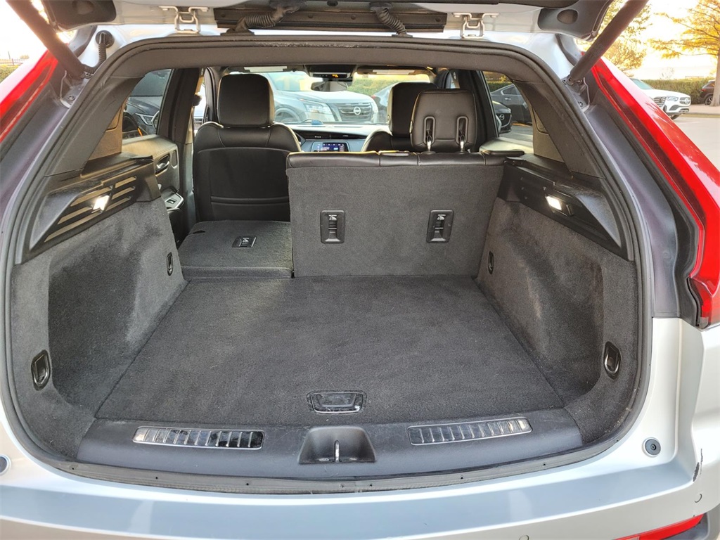 used 2020 Cadillac XT4 car, priced at $20,295