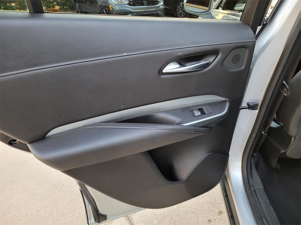 used 2020 Cadillac XT4 car, priced at $20,295